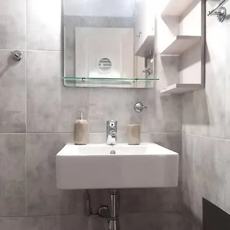 Appartement New, Modern, Bright And Independent 83 M2, With Garden, 5min To The And The Center *