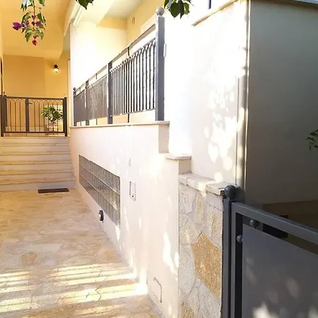 New, Modern, Bright And Independent 83 M2, With Garden, 5min To The And The Center Kalamata