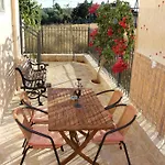 Modern And Independent 83 M2, With Garden, 5min To The And The Center * 卡拉马塔