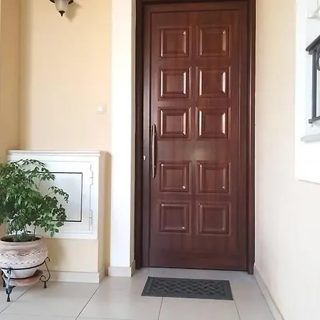 Modern And Independent 83 M2, With Garden, 5min To The And The Center