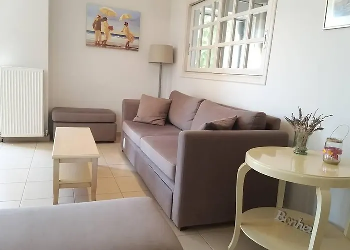 Modern And Independent 83 M2, With Garden, 5min To The And The Center * Kalamáta