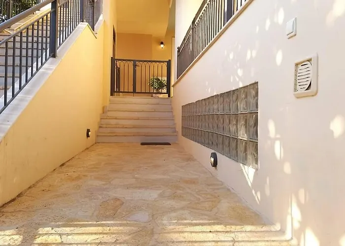 Modern And Independent 83 M2, With Garden, 5min To The And The Center *